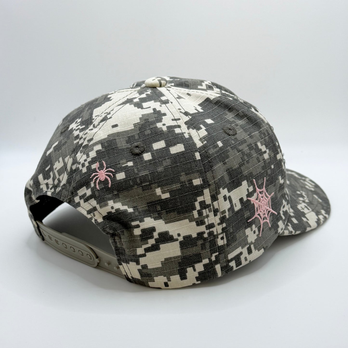 DigiCamo+Pink Widow Short Brim 6-Panel